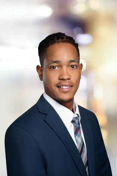 Portrait of Elijah Darden, REALTOR® | NRLUX.